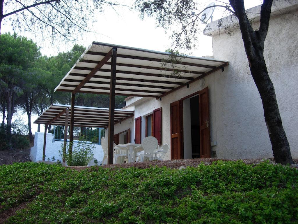 Villaggio Camping Calapineta Siniscola Ruang foto